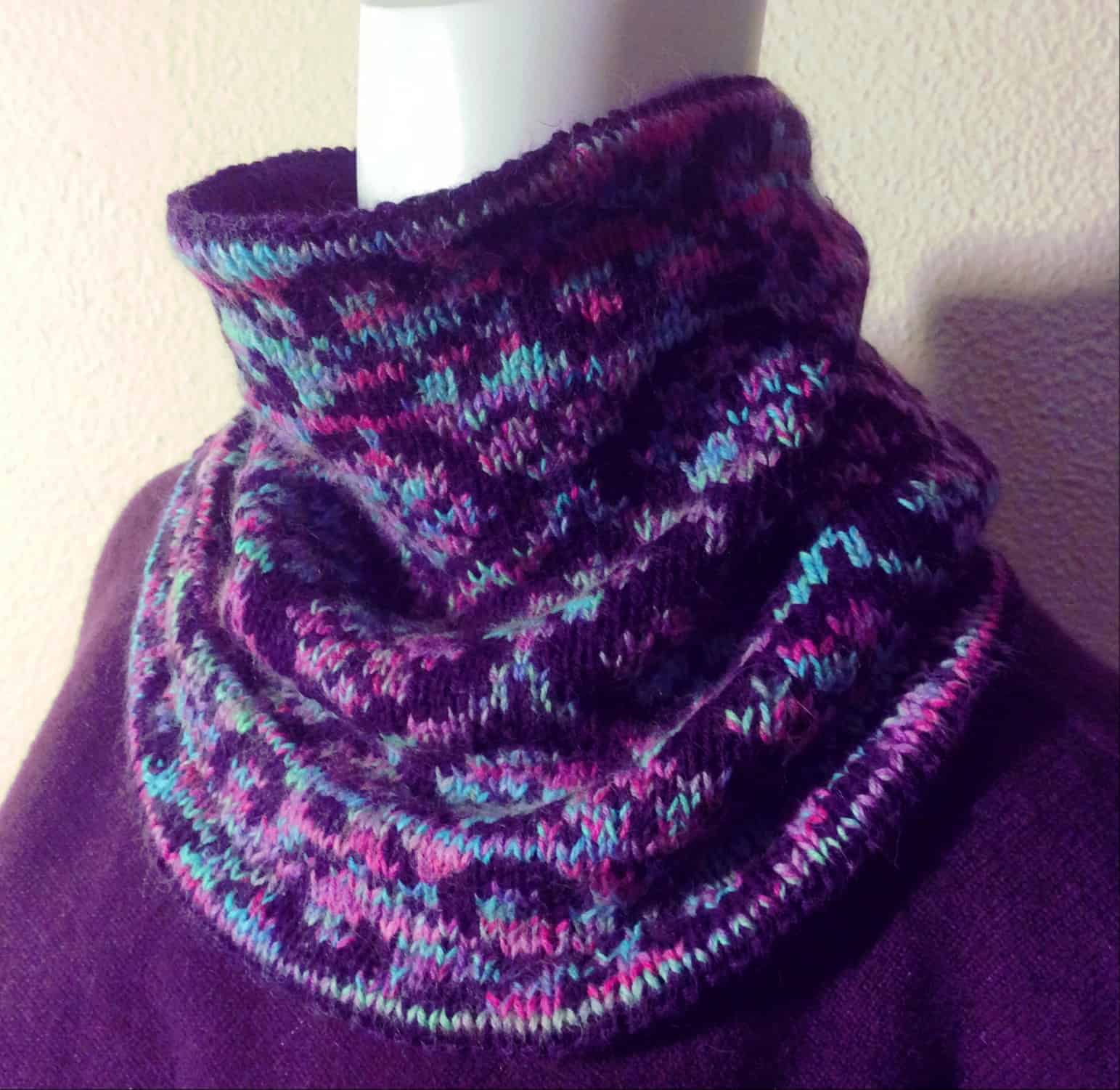 The Catarina Cowl - Indie Untangled