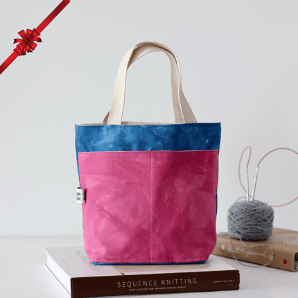 A blue and pink bag.